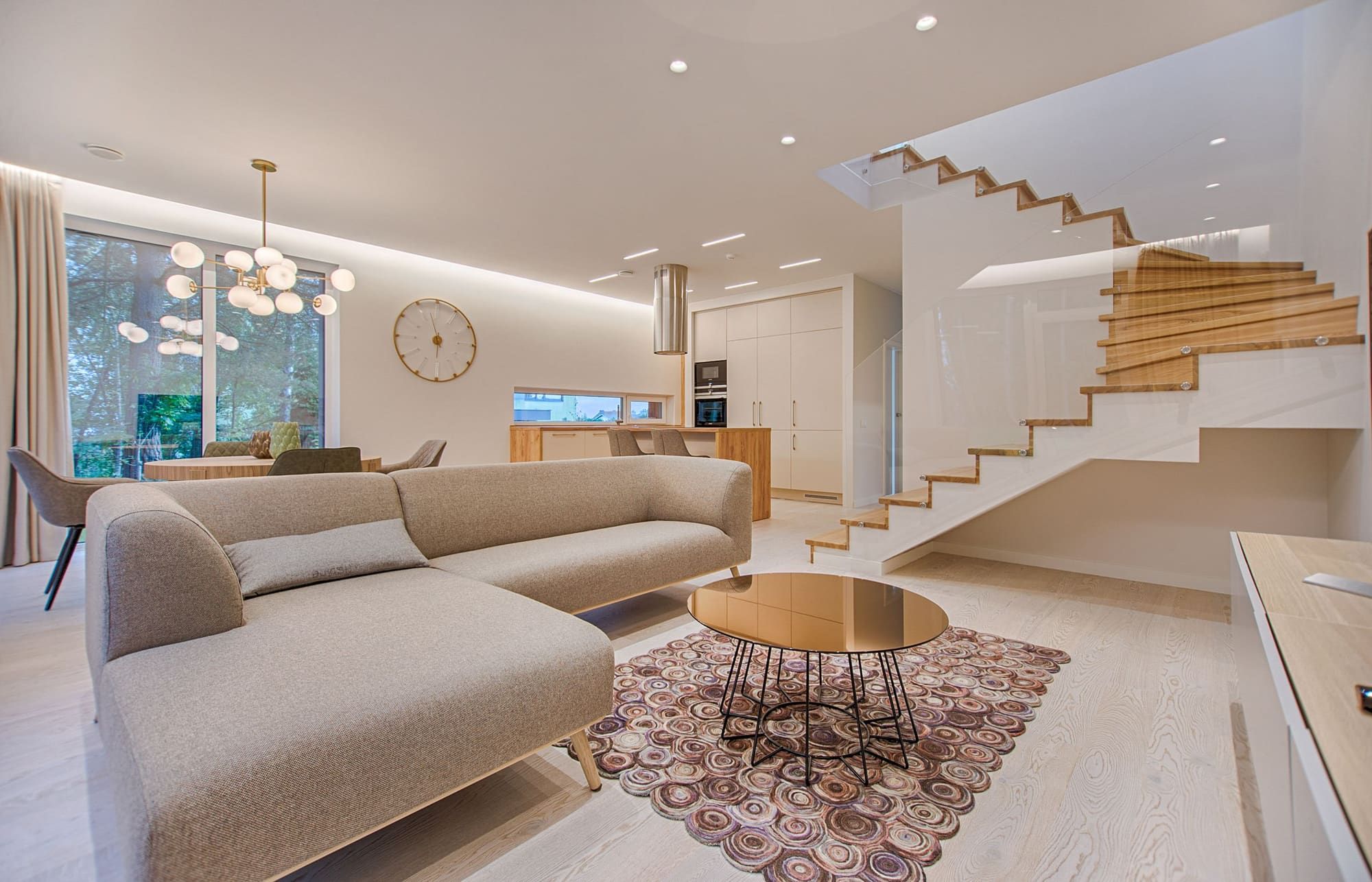 Hillside Family Residence — photo 2